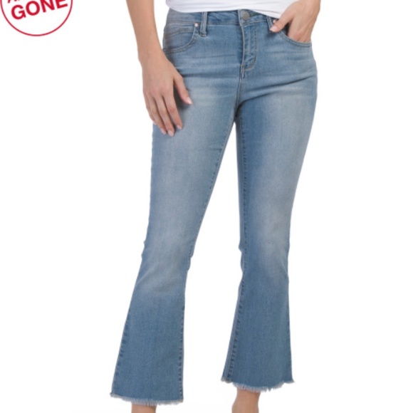 1822 Denim Xara Repreve 26in Demi boot w/fray hem, light/medium wash, size 14 - Picture 1 of 8